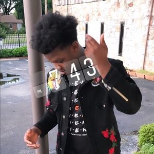 Meet your Posher, Kenneth